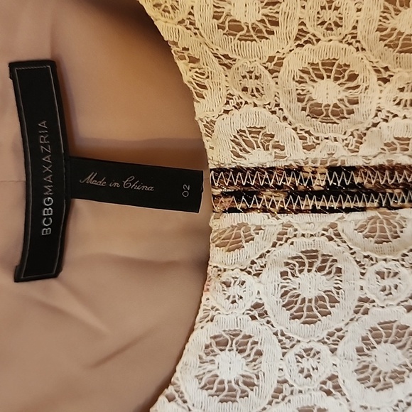 White lace dress with leopard lining bcbg size 2 - Picture 4 of 4